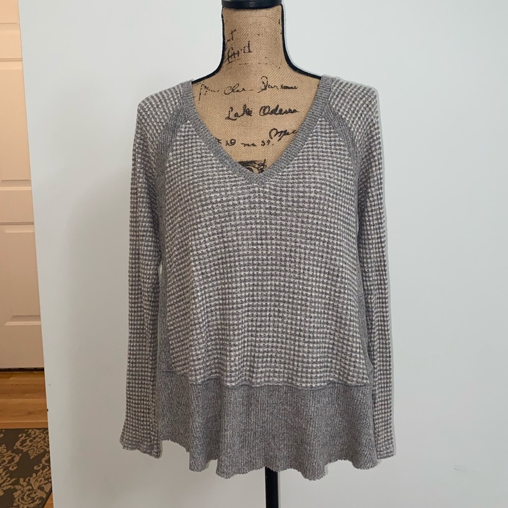 Anthropologie Eri+Ali Women’s Gray Waffle Knit Oversized Long Sleeve Top Sz M